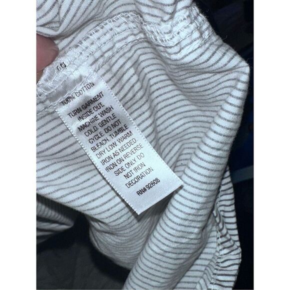 Very nice Decoded Men’s “LIVE FREE” Long Sleeve black & White striped button up - Picture 10 of 12